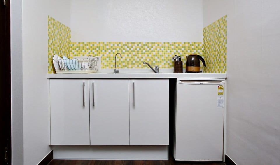Luxury Ondol | Private kitchen | Fridge, electric kettle, rice cooker