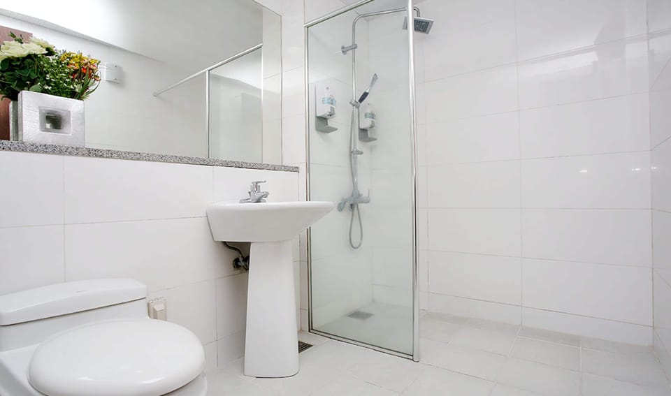 Shower, free toiletries, hair dryer, slippers