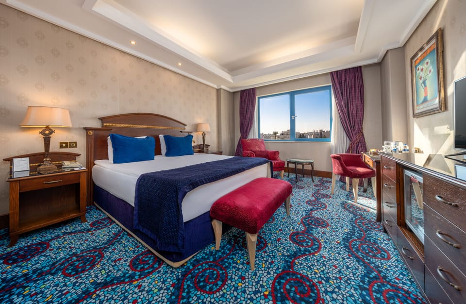 Standard Room | Premium bedding, down comforters, minibar, in-room safe
