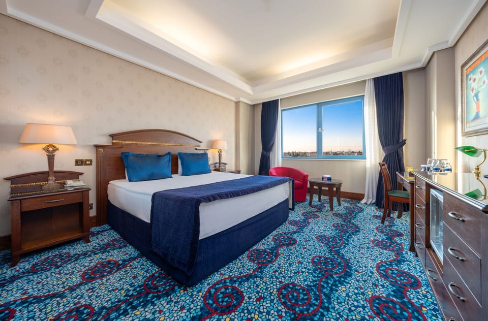 Standard Room | Premium bedding, down comforters, minibar, in-room safe