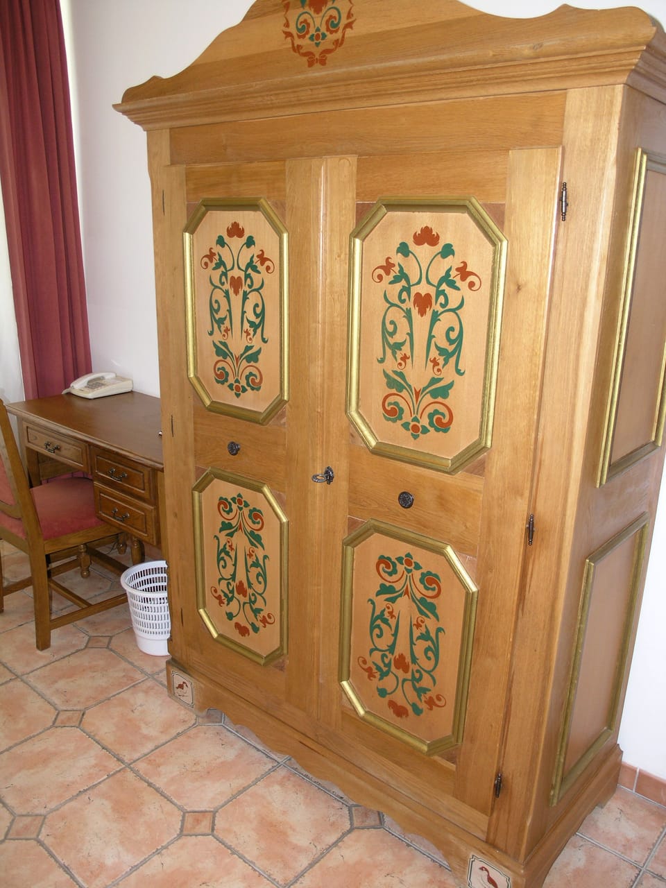 Basic Single Room | In-room safe, desk, laptop workspace, rollaway beds