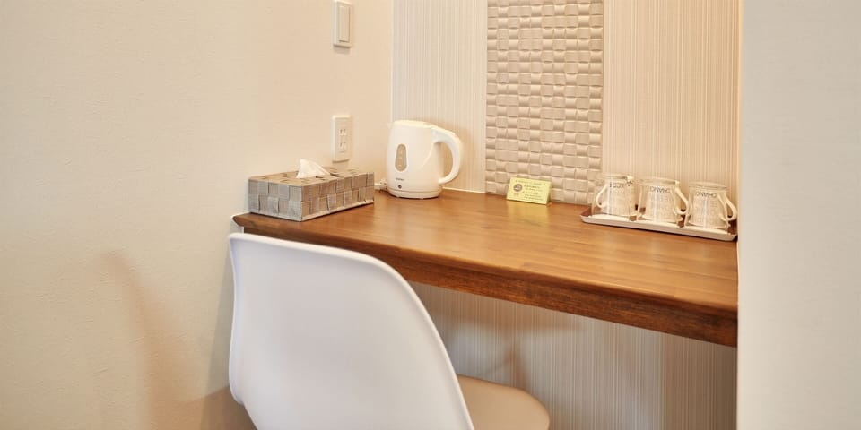 Apartment Type Twin | 1 bedroom, desk, WiFi (free), bed sheets