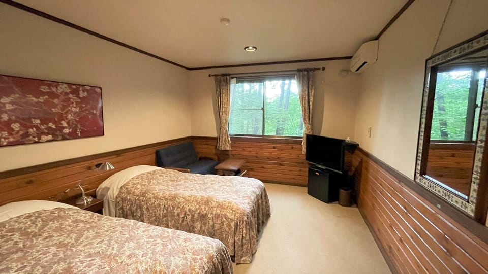 Standard Twin Room | Blackout drapes, free WiFi, bed sheets
