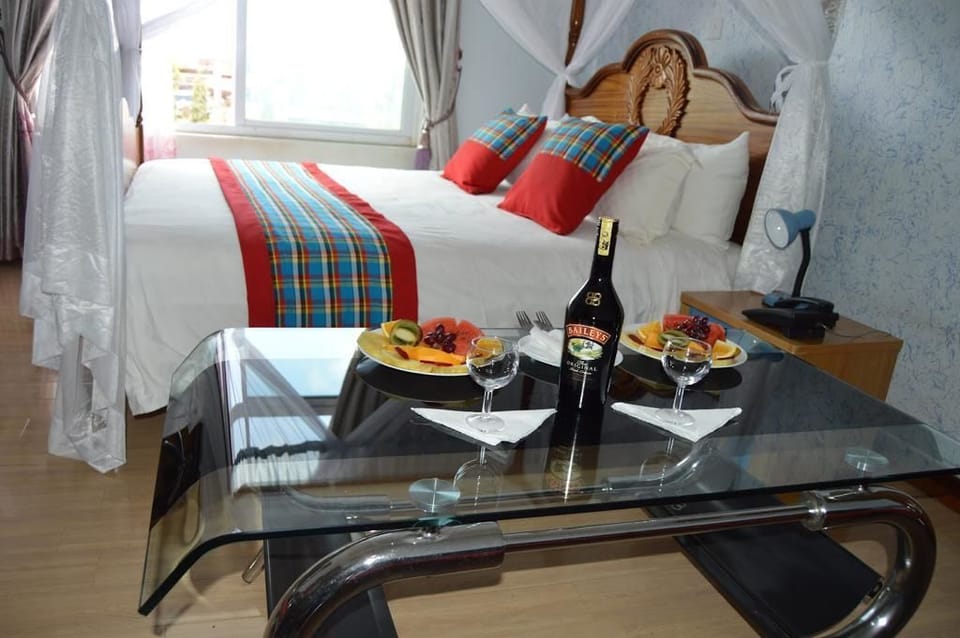 Double Room | Desk, iron/ironing board (on request), WiFi (free), bed sheets