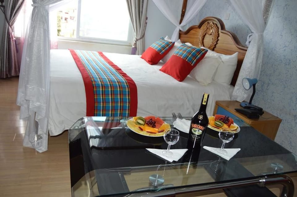 Desk, iron/ironing board (on request), WiFi (free), bed sheets