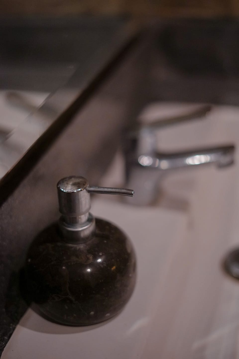 Bathroom amenities