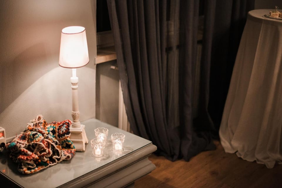 Desk, blackout drapes, free WiFi, bed sheets