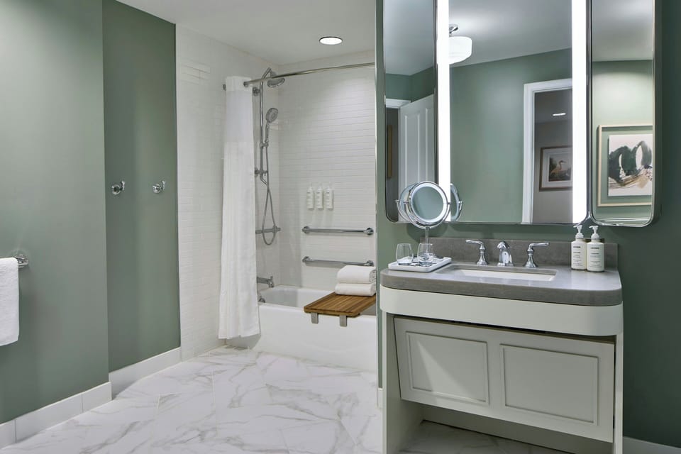 Combined shower/tub, free toiletries, hair dryer, bathrobes