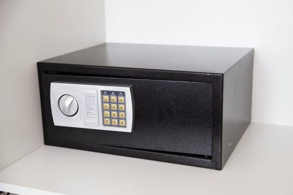 Apartment | Safe