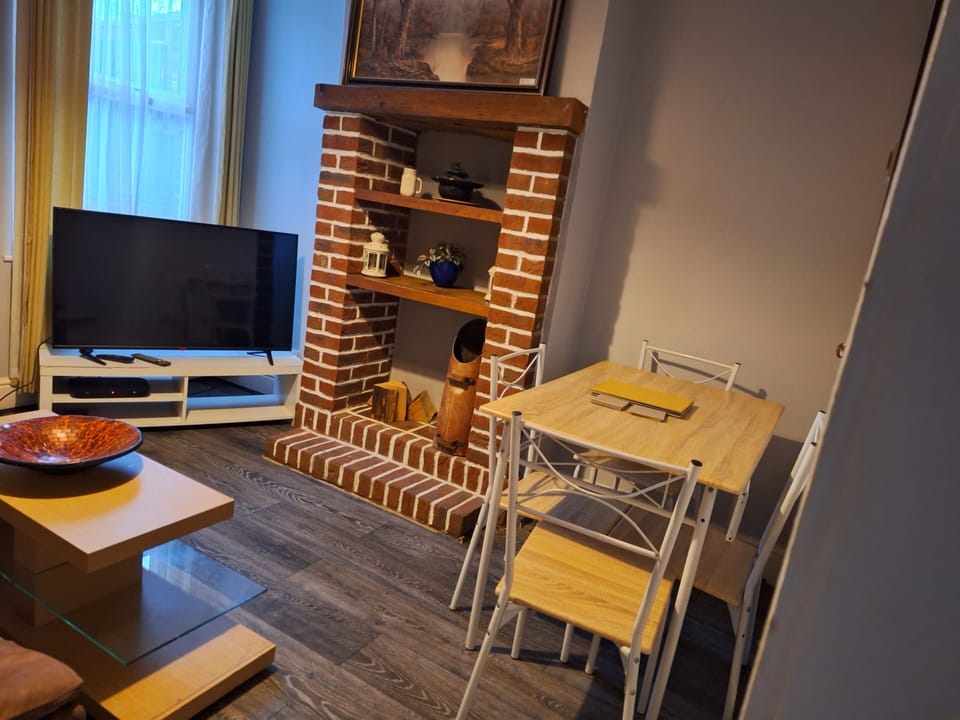 Economy House, Private Bathroom, Garden View (Contractors | Traders) | In-room dining