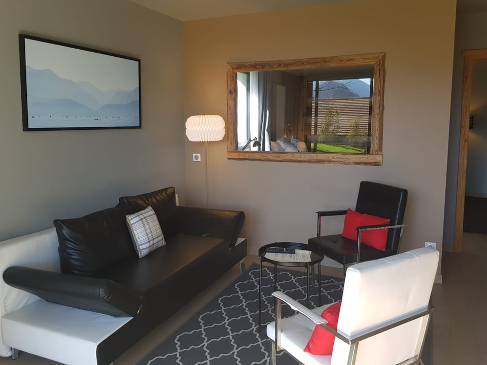 Comfort Suite, Ensuite (rez de jardin) | Lounge