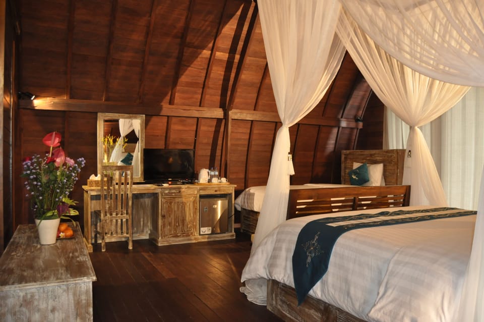 Family Suite, 1 Bedroom, Non Smoking, Ocean View | In-room safe, desk, soundproofing, free WiFi