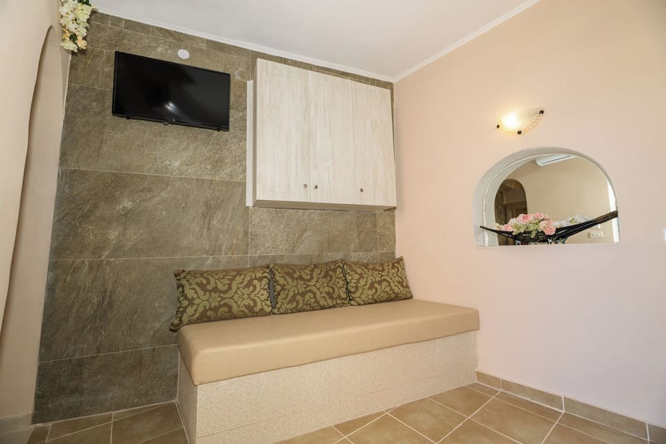 Superior Studio, Terrace, Sea View | In-room safe, iron/ironing board (on request), WiFi (free), bed sheets