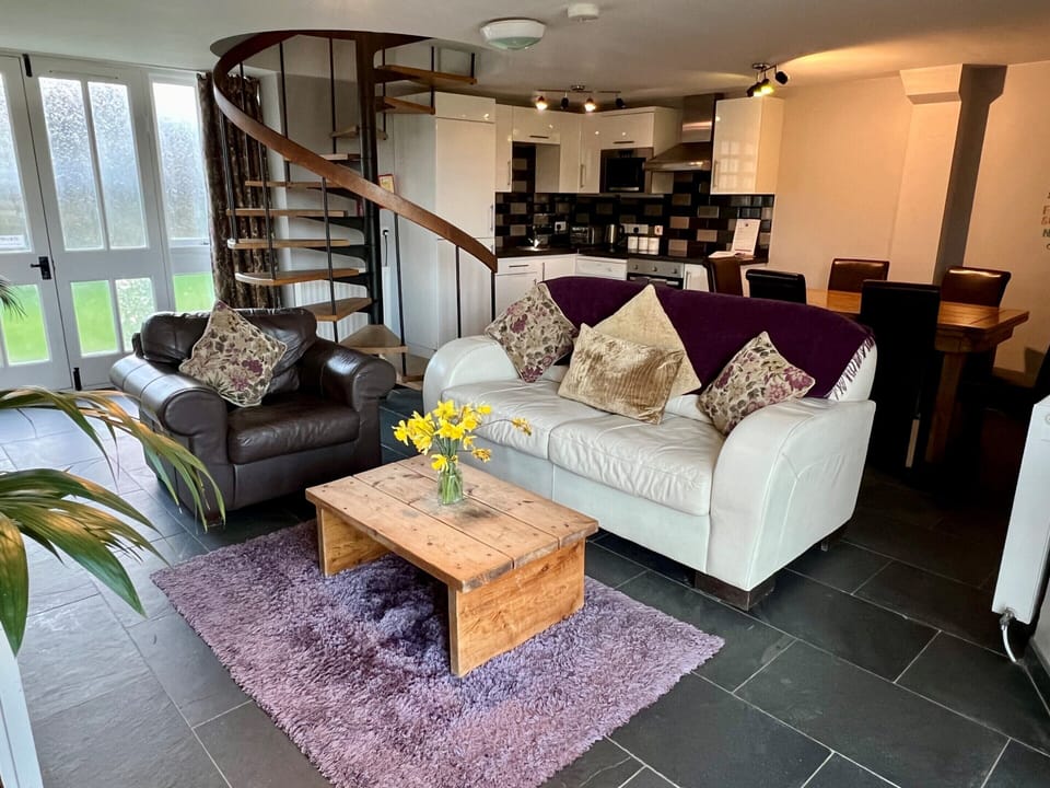 Cottage, Ensuite, Mountain View (Two Bedroom) | Lounge