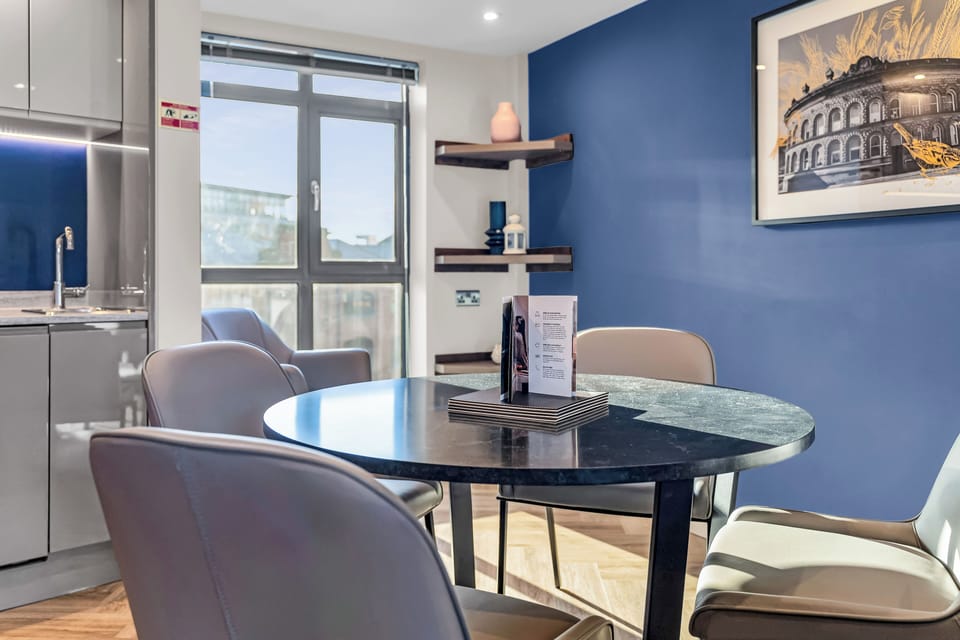 Liberty Suite | In-room safe, desk, iron/ironing board, free WiFi