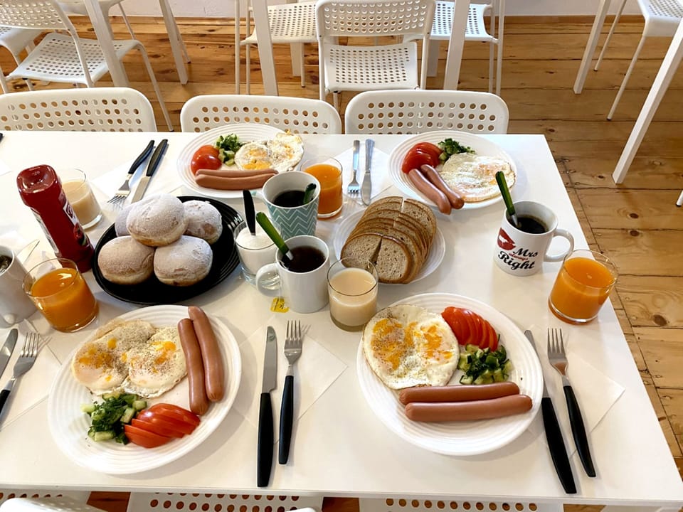 Daily continental breakfast for a fee
