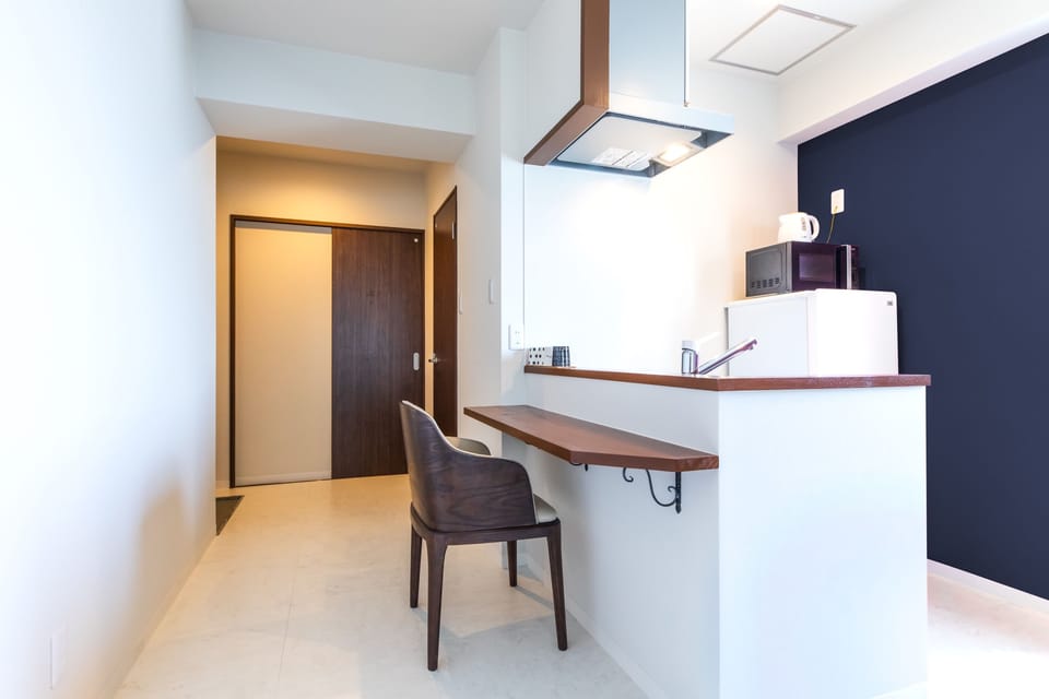 Twin Room | WiFi (free), bed sheets