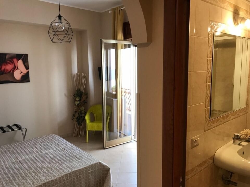 Deluxe Double or Twin Room, Partial Sea View | Minibar, desk, free WiFi, bed sheets