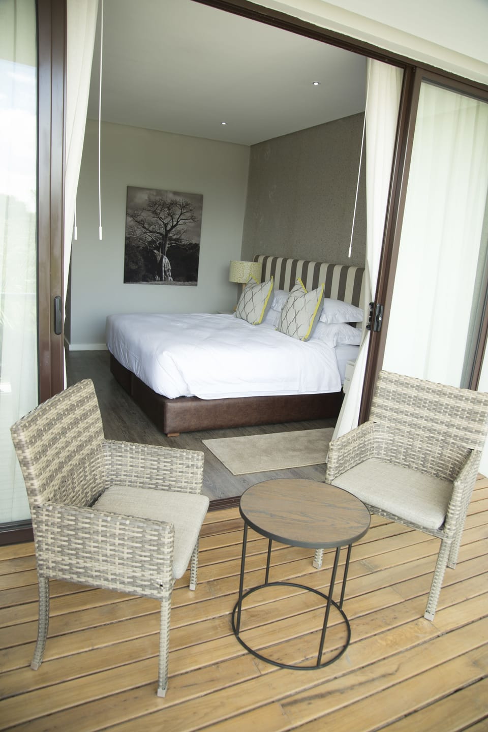 Suite (Baobab) | Premium bedding, in-room safe, WiFi (free), bed sheets