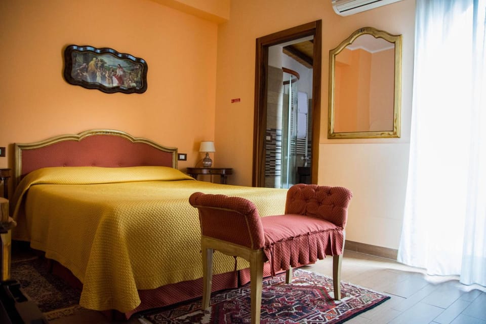 Classic Double Room Single Use, Ground Floor | Egyptian cotton sheets, premium bedding, down comforters, minibar