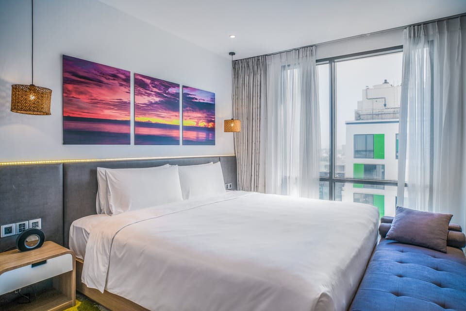 In-room safe, individually decorated, individually furnished, desk