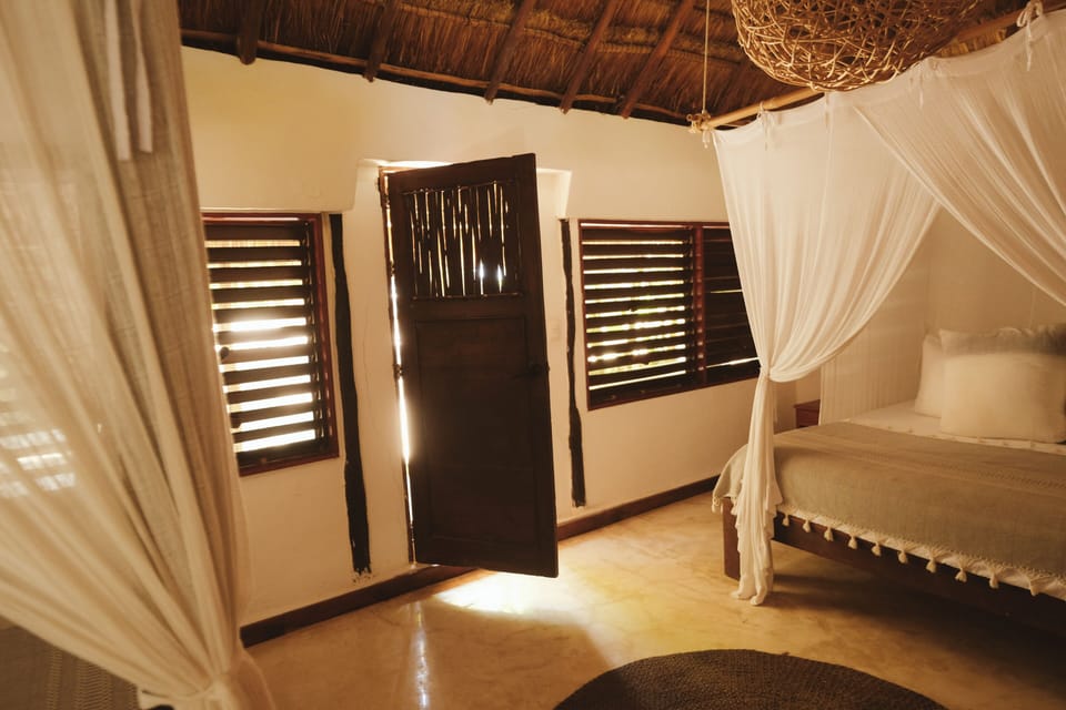 Standard Room, Multiple Beds, Non Smoking | Frette Italian sheets, premium bedding, in-room safe