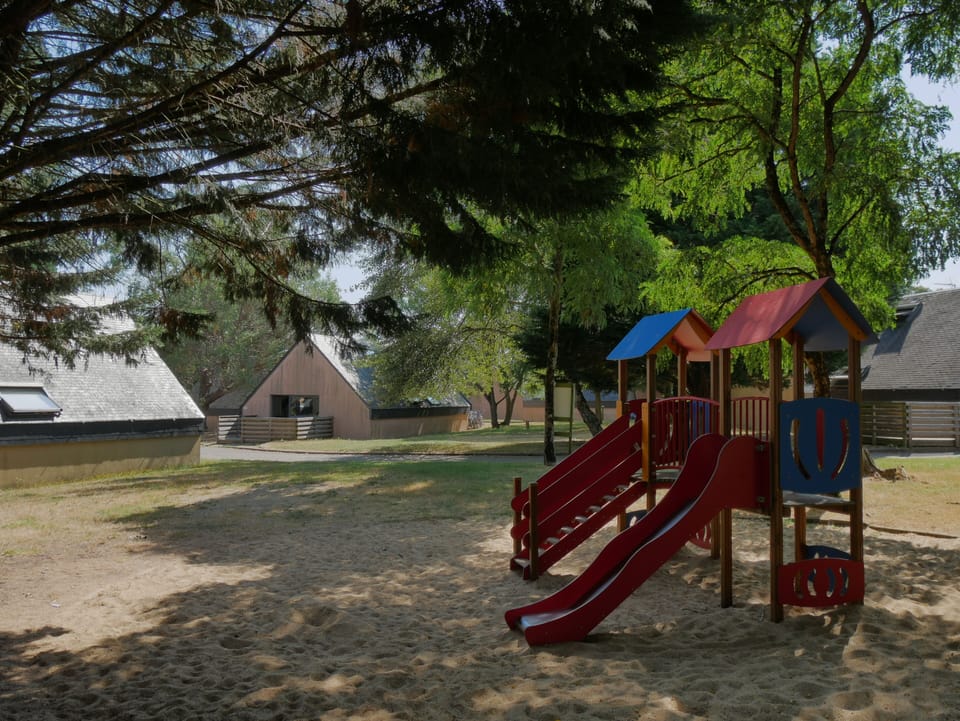 Children's play area - outdoor