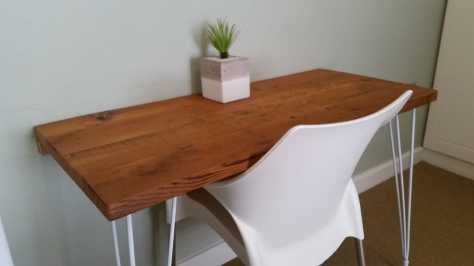 Premium bedding, in-room safe, iron/ironing board, free WiFi