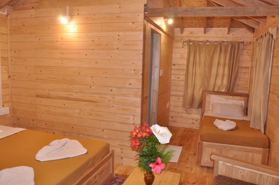 Luxury Duplex | Premium bedding, in-room safe, free WiFi