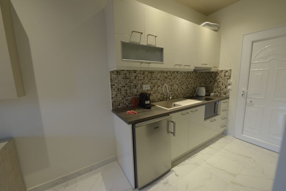 Deluxe Studio | 1 bedroom, Egyptian cotton sheets, premium bedding, Select Comfort beds