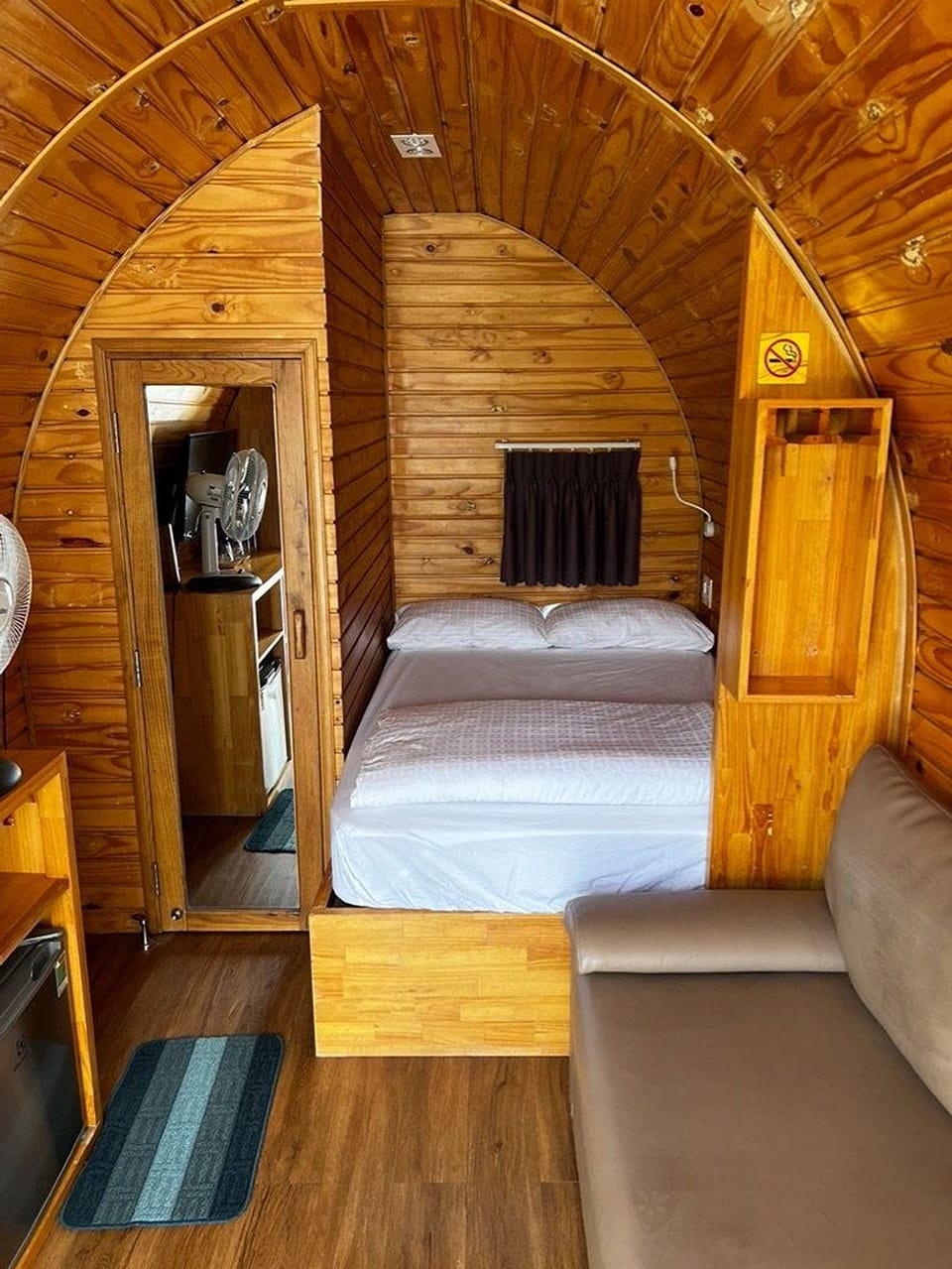 Double Room | Free minibar items, desk, free WiFi, bed sheets