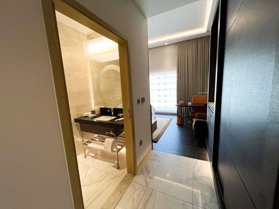 Classic Twin Room | Premium bedding, Select Comfort beds, minibar, in-room safe