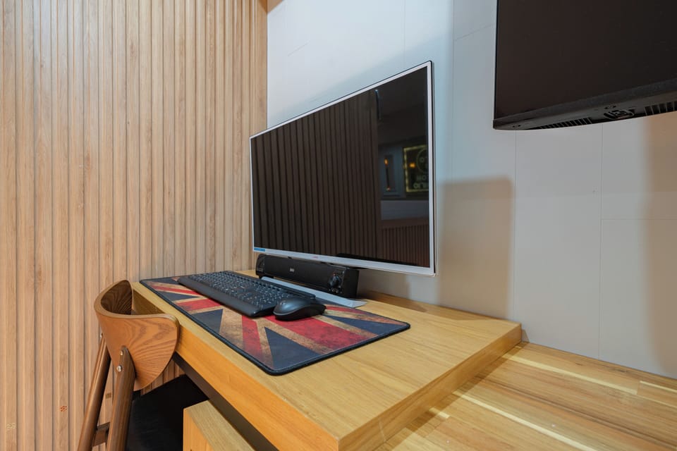 Premium Double Room | Individually decorated, individually furnished, blackout drapes