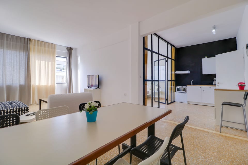 Apartment, Multiple Beds | In-room dining