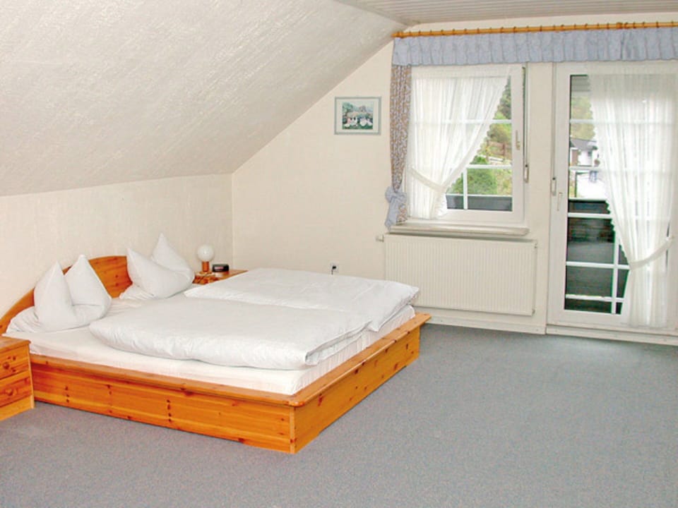 Room | Free WiFi