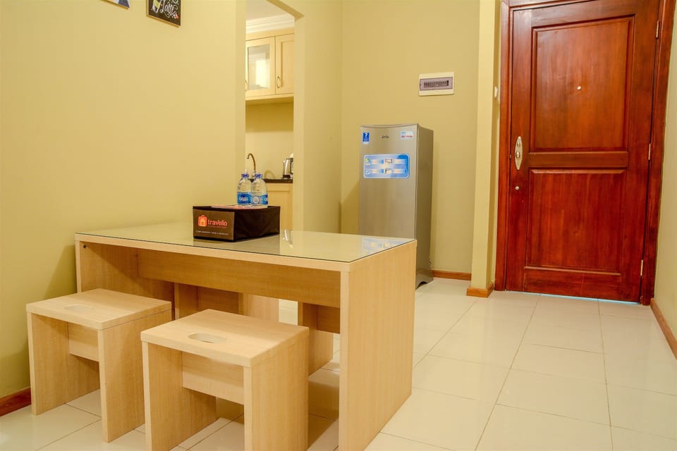Room | In-room dining