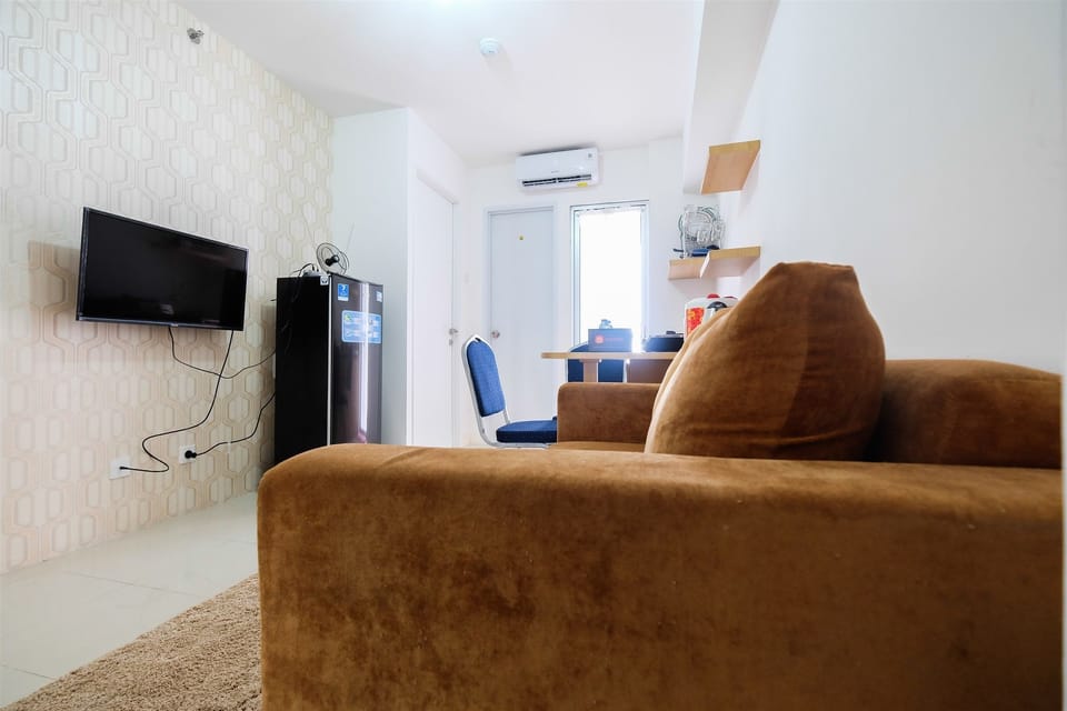 Room | Living area | TV