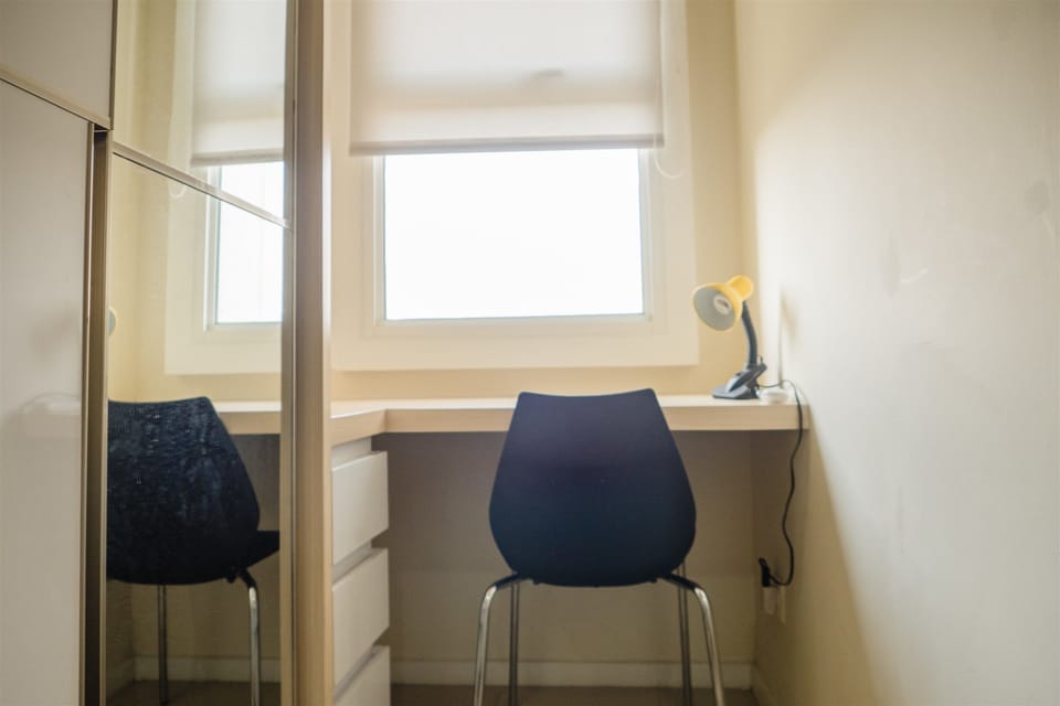 Room | Desk, free WiFi, bed sheets