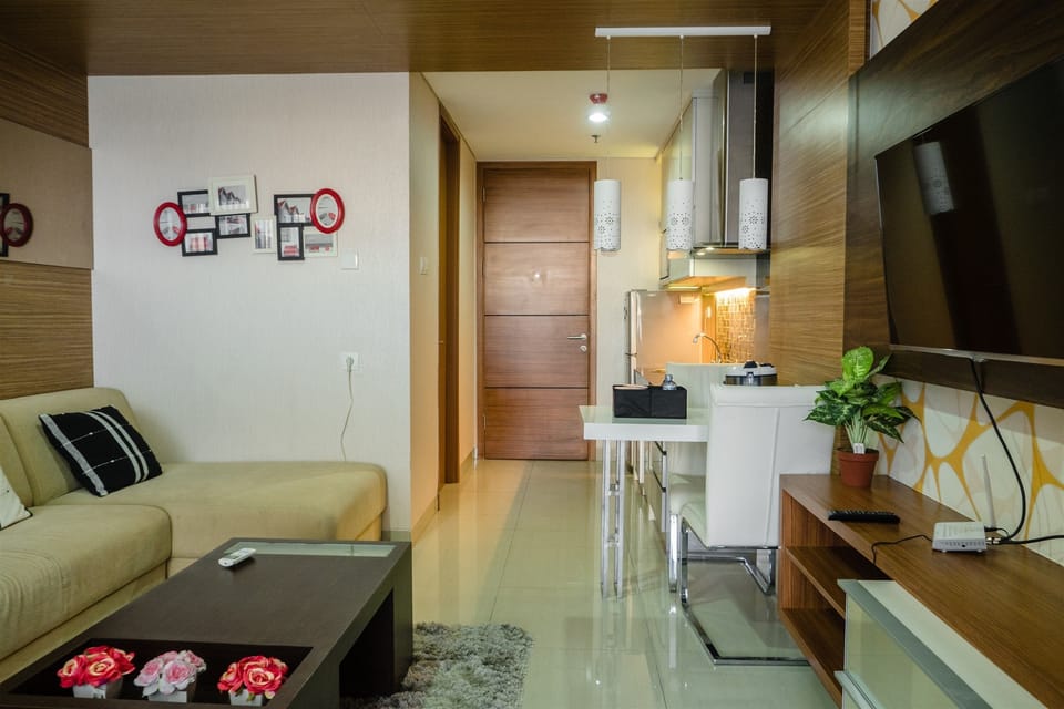 Room | Living area | TV
