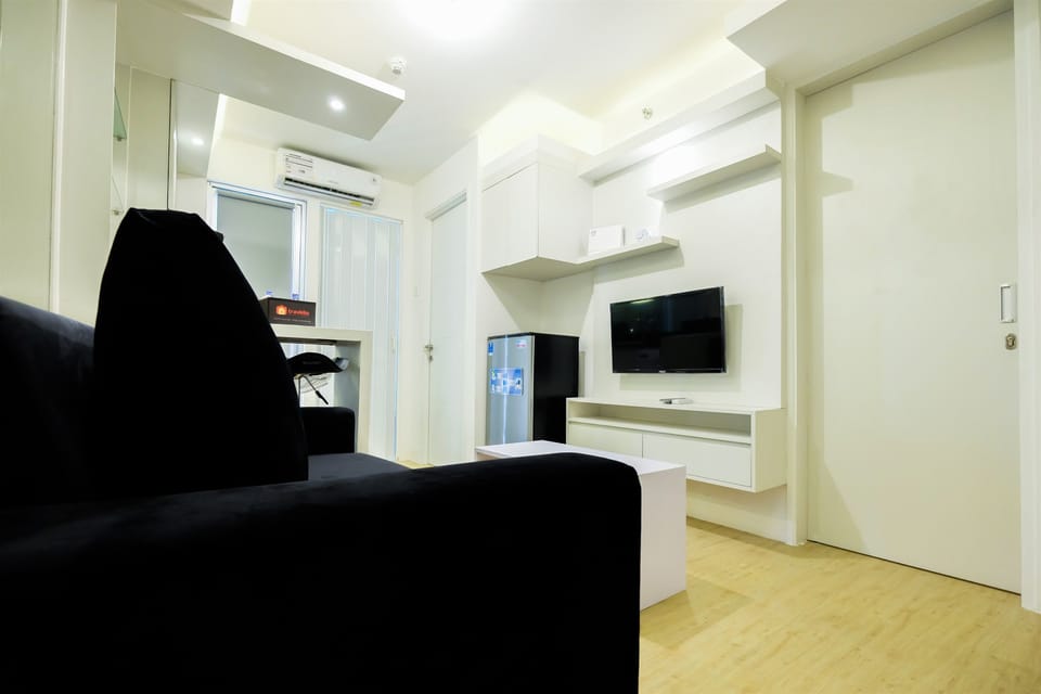 Room | Living area | TV