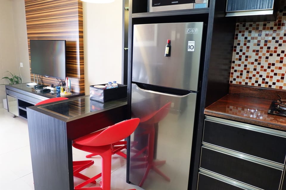 Room | In-room dining