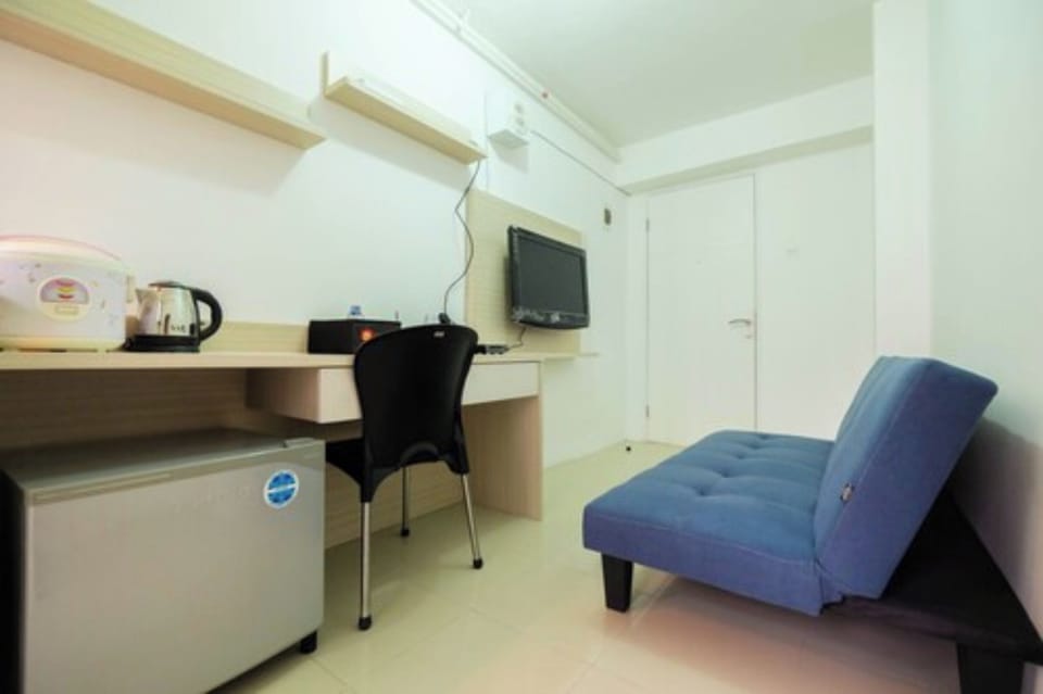 Room | Living area | TV
