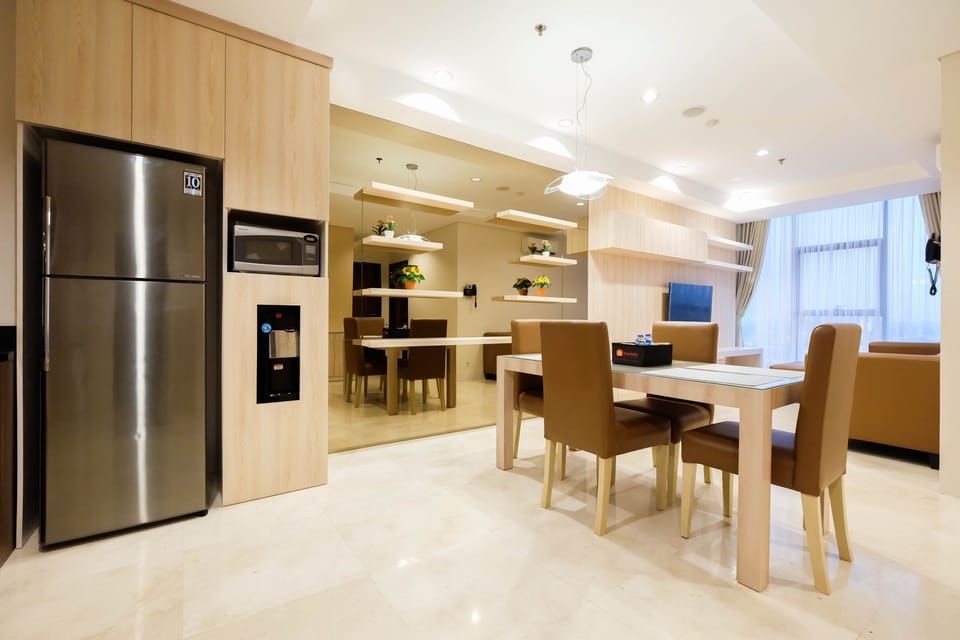 Room | In-room dining