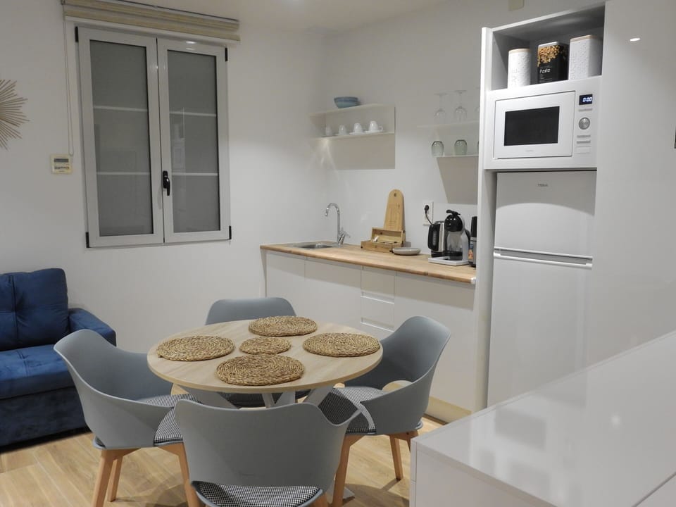 Studio, Private Bathroom