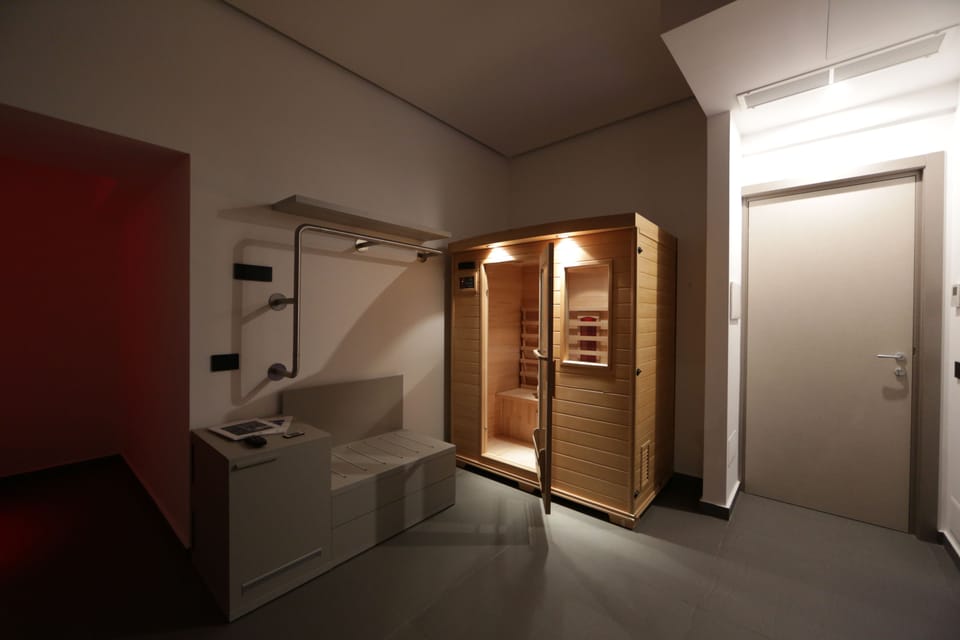 Superior Suite, Sauna | Room amenity