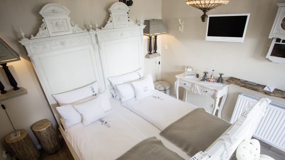 Room (Terrassenzimmer) | Egyptian cotton sheets, premium bedding, in-room safe, blackout drapes