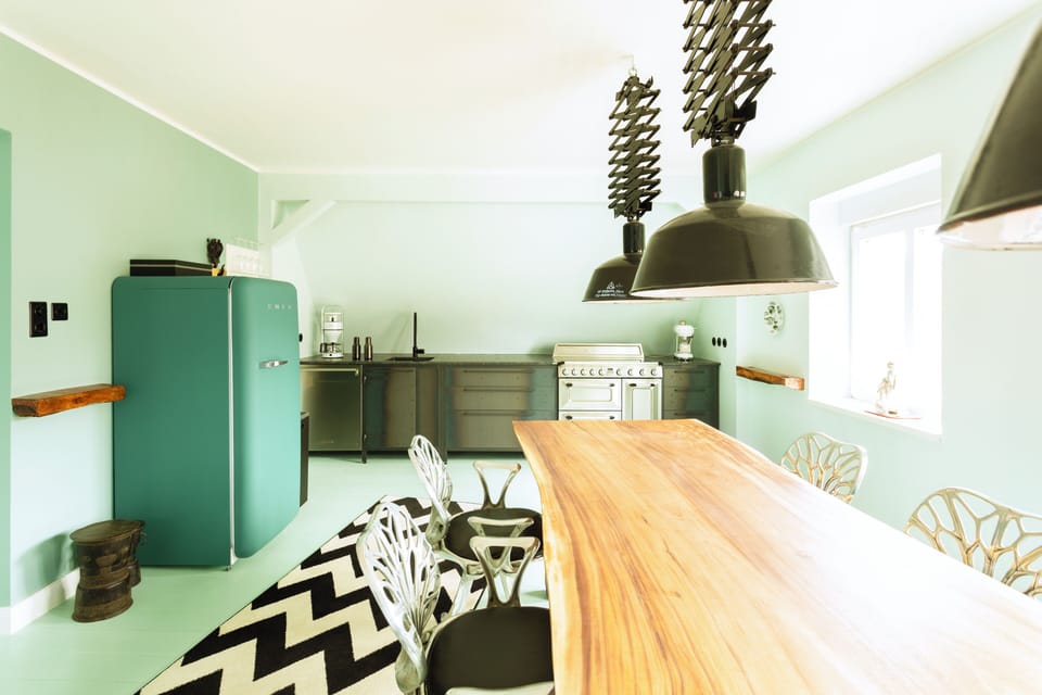 Design Apartment, 1 Bedroom (Türkise Türe) | Private kitchen | Oven, dishwasher, blender, cookware/dishes/utensils