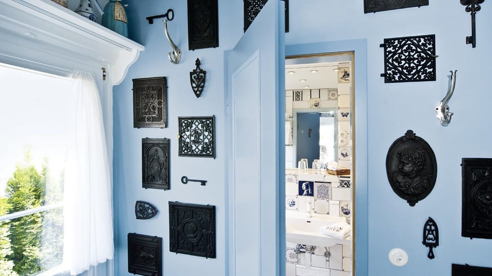 Room (Friesenzimmer) | Living area | Flat-screen TV