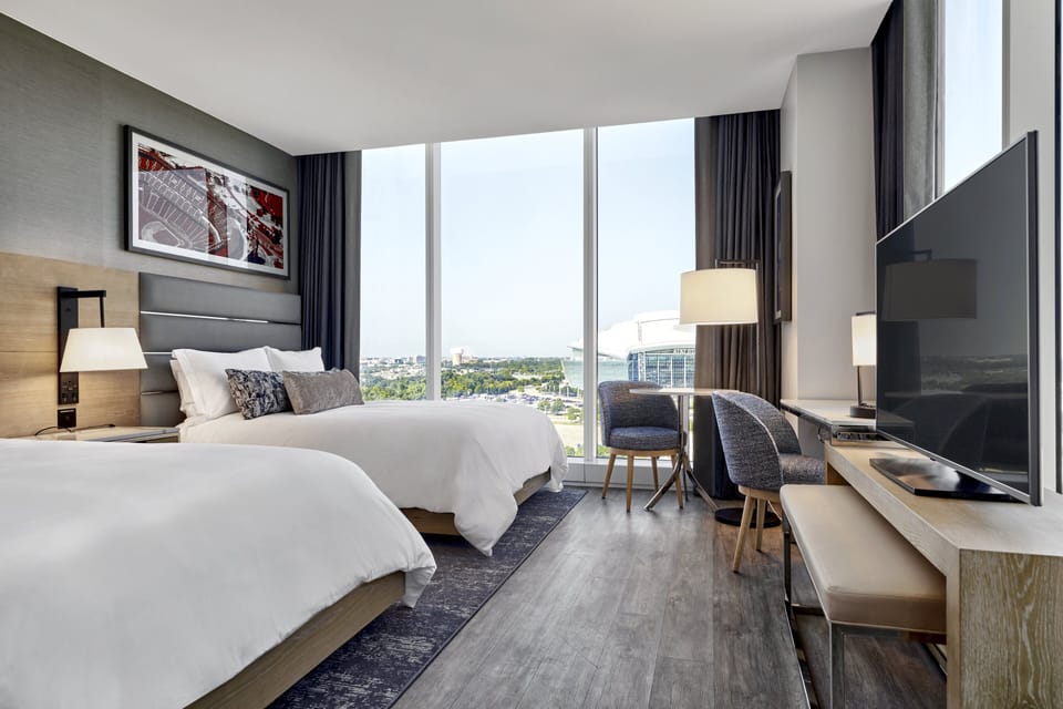 Premium bedding, minibar, in-room safe, desk