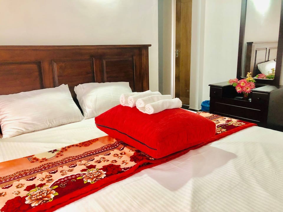 In-room safe, blackout drapes, soundproofing, free WiFi